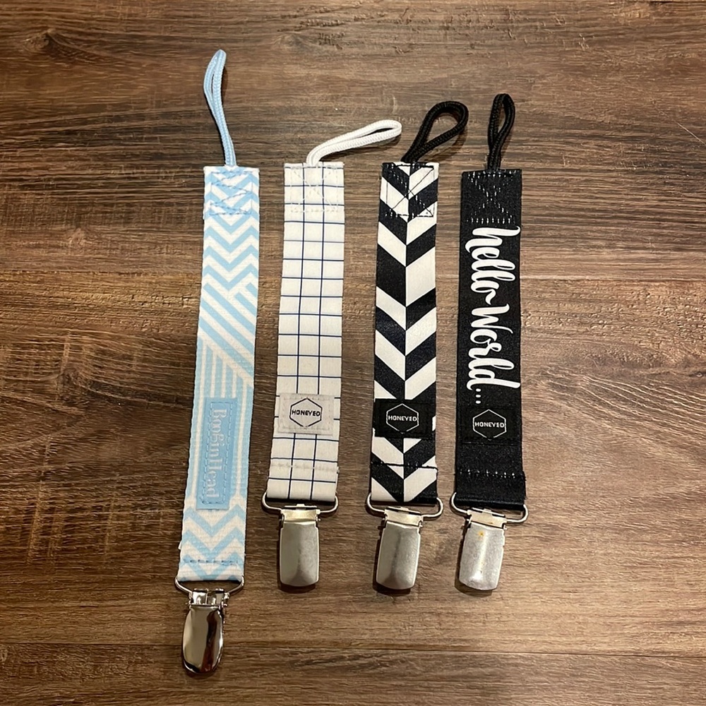 Pacifier Clips
